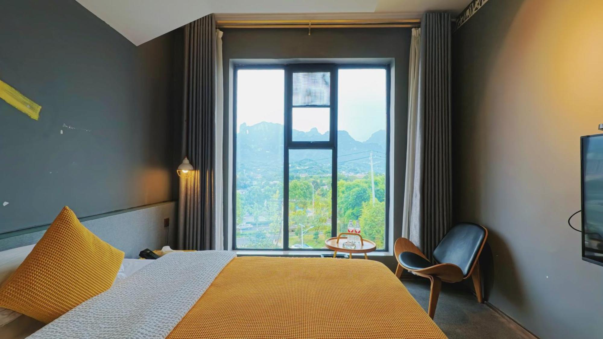 Dao Bian Inn Жангжиаже Екстериор снимка