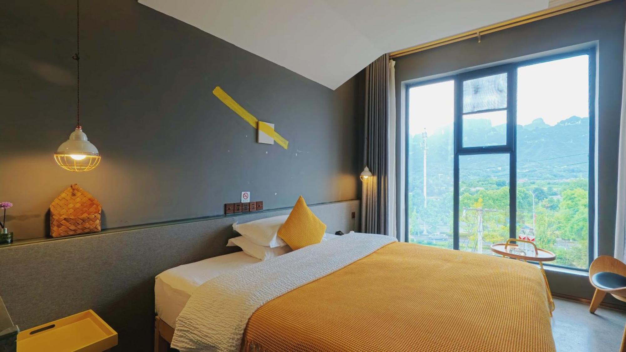 Dao Bian Inn Жангжиаже Екстериор снимка